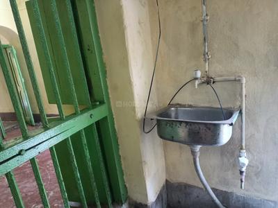 Kitchen Image of 400 Sq.ft 2 BHK Builder Floor for rent in Shibpur Howrah for Rs. 6000