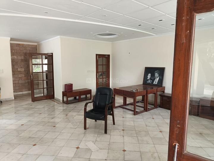 Block E, Sainik Farm Main Image 1