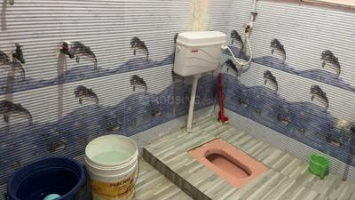 Bathroom Image of 840 Sq.ft 1 BHK Independent House for rent in Girdharpur Mathura for Rs. 8500