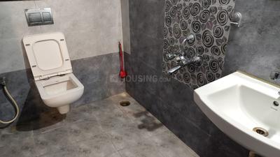 Maithri Shilpitha Sunflower Bathroom Two 4