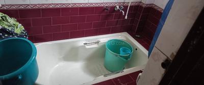 Bathroom Image of 1100 Sq.ft 2 BHK Apartment / Flat for rent in Ganj Peth Pune for Rs. 30000