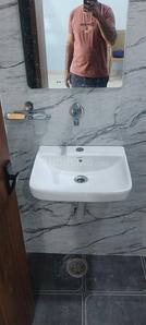 Bathroom Image of 800 Sq.ft 1 BHK Builder Floor for rent in Mamta Golden Valley, Balya Kheda Indore for Rs. 10000