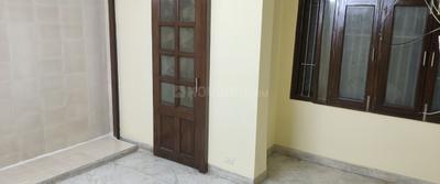 Bedroom Image of 800 Sq.ft 2 BHK Builder Floor for rent in Lajpat Nagar New Delhi for Rs. 45000