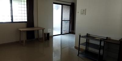 Living Room Image of 900 Sq.ft 2 BHK Apartment / Flat for rent in Magarpatta Iris, Magarpatta City Pune for Rs. 34000