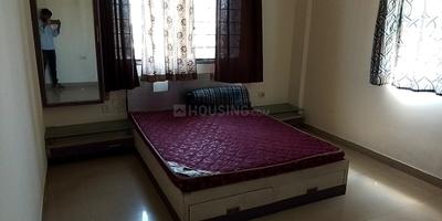 Bedroom Image of 900 Sq.ft 2 BHK Apartment / Flat for rent in Magarpatta Iris, Magarpatta City Pune for Rs. 34000
