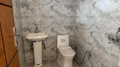 Image of 1450 Sq.ft 3 BHK Apartment / Flat for sale in Sap Sunrise, Sector 73, Noida for Rs. 6250000