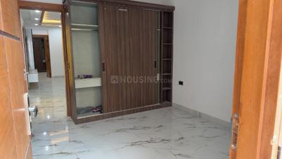 Bedroom Image of 1050 Sq.ft 2 BHK Apartment / Flat for sale in Sap Sunrise, Sector 73 Noida for Rs. 4550000