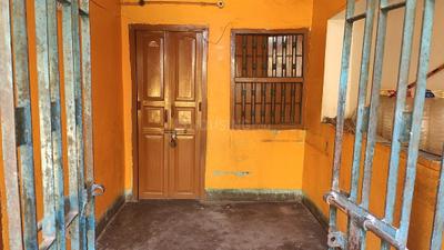 Living Room Image of 400 Sq.ft 1.5 BHK Independent House for rent in Alamganj Patna for Rs. 7000