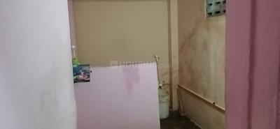 Bathroom Image of 1200 Sq.ft 2 BHK Independent House for rent in Kirumampakkam Puducherry for Rs. 9000
