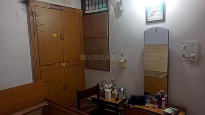 Bedroom Image of 950 Sq.ft 2 BHK Apartment / Flat for rent in Shalimar Garden Ghaziabad for Rs. 12000