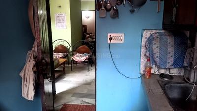 Kitchen Image of 950 Sq.ft 2 BHK Apartment / Flat for rent in Shalimar Garden Ghaziabad for Rs. 12000