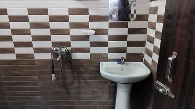 Image of 900 Sq.ft 2 BHK Apartment / Flat for rent in Sector 73, Noida for Rs. 15000
