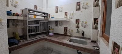 Kitchen Image of 750 Sq.ft 1.5 BHK Builder Floor for rent in Kalyanpur Kanpur for Rs. 11000