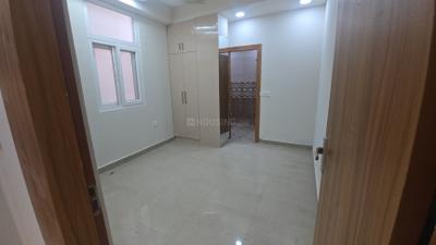 Bedroom Image of 1050 Sq.ft 2 BHK Builder Floor for sale in Indirapuram Ghaziabad for Rs. 6850000