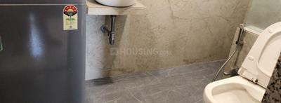 Bathroom Image of 600 Sq.ft 1 BHK Apartment / Flat for rent in Queenstown Springs, Ghansoli Navi Mumbai for Rs. 43000