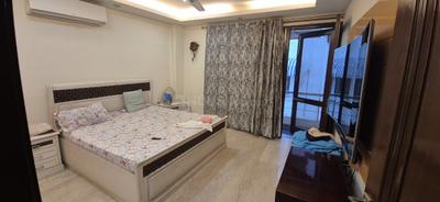 Bedroom Image of 2500 Sq.ft 4 BHK Builder Floor for rent in Greater Kailash I New Delhi for Rs. 170000