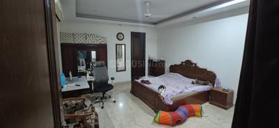 Bedroom Image of 2500 Sq.ft 4 BHK Builder Floor for rent in Greater Kailash I New Delhi for Rs. 170000