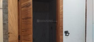 Image of 1550 Sq.ft 3 BHK Apartment / Flat for sale in Capital Home 102, Sector 102, Noida for Rs. 6800000
