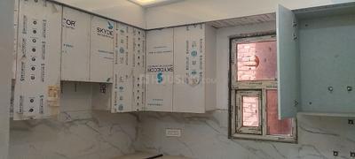 Kitchen Image of 1550 Sq.ft 3 BHK Apartment / Flat for sale in Capital Home 102, Sector 102 Noida for Rs. 6800000