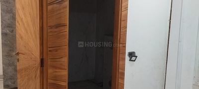 Image of 1550 Sq.ft 3 BHK Apartment / Flat for sale in Capital Home 102, Sector 102, Noida for Rs. 6800000