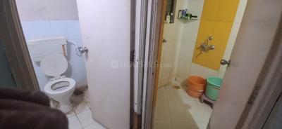 Bathroom Image of 665 Sq.ft 1 BHK Apartment / Flat for rent in Dreams Aakruti, Hadapsar Pune for Rs. 22000