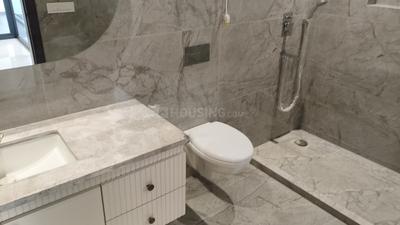 Image of 2700 Sq.ft 4 BHK Builder Floor for sale in Anand Vihar, New Delhi for Rs. 62500000