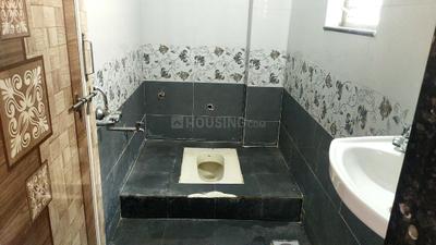 Bathroom Image of 600 Sq.ft 1 BHK Builder Floor for rent in Mahalunge Pune for Rs. 16000