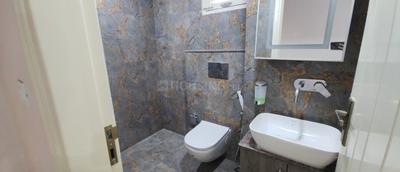 Bathroom Image of 300 Sq.ft 1 RK Apartment / Flat for rent in Mothrowala Dehradun for Rs. 6000