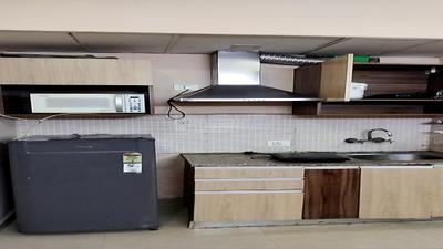 Kitchen Image of 425 Sq.ft 1 RK Apartment / Flat for rent in Supertech Eco Suites, Sector 137 Noida for Rs. 20500