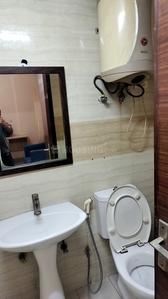 Bathroom Image of 425 Sq.ft 1 RK Apartment / Flat for rent in Supertech Eco Suites, Sector 137 Noida for Rs. 20500
