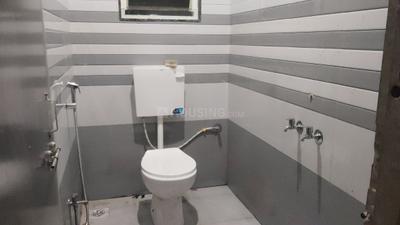 Bathroom Image of 500 Sq.ft 1 BHK Builder Floor for rent in Rajarampuri Kolhapur for Rs. 11000