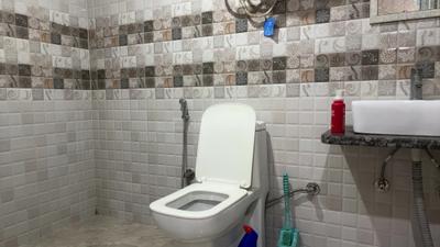 Bathroom Image of 300 Sq.ft 1 RK Builder Floor for rent in Sector 52 Gurgaon for Rs. 20000