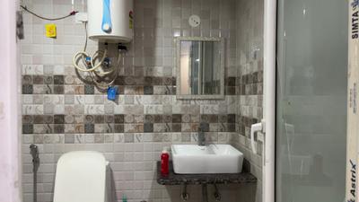 Bathroom Image of 300 Sq.ft 1 RK Builder Floor for rent in Sector 52 Gurgaon for Rs. 20000