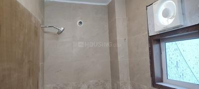 Bathroom Image of 350 Sq.ft 1 RK Builder Floor for rent in Sector 39 Gurgaon for Rs. 18000