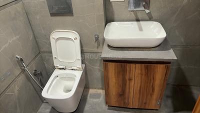 Bathroom Image of 360 Sq.ft 1 RK Builder Floor for rent in Sector 43 Gurgaon for Rs. 25000
