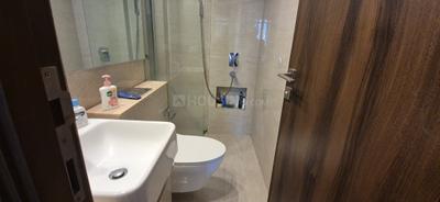 Bathroom Image of 493 Sq.ft 1 BHK Apartment / Flat for sale in Hiranandani Regent Hill A B C D And E Wing, Powai Mumbai for Rs. 18670505