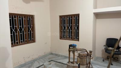 Bedroom Image of 1000 Sq.ft 5 BHK Independent House for rent in Sanjeevani Rishabh Nagar, Masibari Ranchi for Rs. 25000