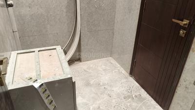 Image of 1360 Sq.ft 3 BHK Builder Floor for sale in Surajmal Vihar, New Delhi for Rs. 36000000