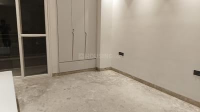 Bedroom Image of 1800 Sq.ft 3 BHK Builder Floor for sale in Vivek Vihar New Delhi for Rs. 40000000