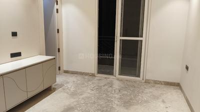 Bedroom Image of 1800 Sq.ft 3 BHK Builder Floor for sale in Vivek Vihar New Delhi for Rs. 40000000