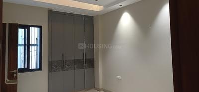 Bedroom Image of 1800 Sq.ft 3 BHK Builder Floor for sale in Ashok Vihar New Delhi for Rs. 45000002