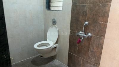La Palacio Bathroom Two 4