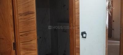 Image of 1450 Sq.ft 3 BHK Apartment / Flat for sale in Capital Home 102, Sector 102, Noida for Rs. 6650000