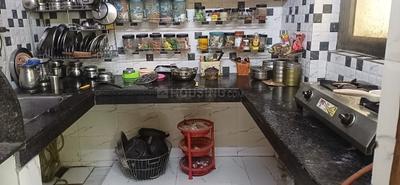 Kitchen Image of 1400 Sq.ft 4 BHK Apartment / Flat for sale in Shalimar Bagh New Delhi for Rs. 16000000