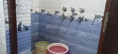 Image of 1400 Sq.ft 4 BHK Apartment / Flat for sale in Shalimar Bagh, New Delhi for Rs. 16000000