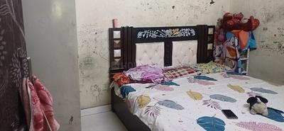 Bedroom Image of 1400 Sq.ft 4 BHK Apartment / Flat for sale in Shalimar Bagh New Delhi for Rs. 16000000