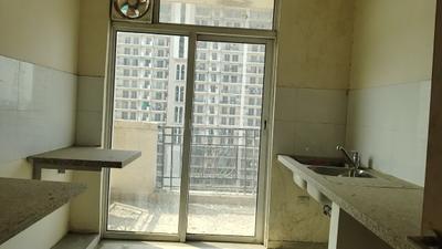Kitchen Image of 1979 Sq.ft 3 BHK Apartment / Flat for sale in DLF Express Greens, Manesar Gurgaon for Rs. 13500000