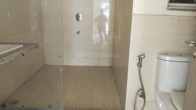 Bathroom Image of 1979 Sq.ft 3 BHK Apartment / Flat for sale in DLF Express Greens, Manesar Gurgaon for Rs. 13500000