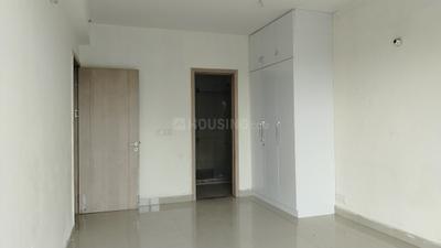Bedroom Image of 1943 Sq.ft 3 BHK Apartment / Flat for rent in DLF Express Greens, Manesar Gurgaon for Rs. 35000