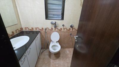 Image of 1250 Sq.ft 3 BHK Apartment / Flat for rent in Ekta Meadows, Borivali East, Mumbai for Rs. 110000
